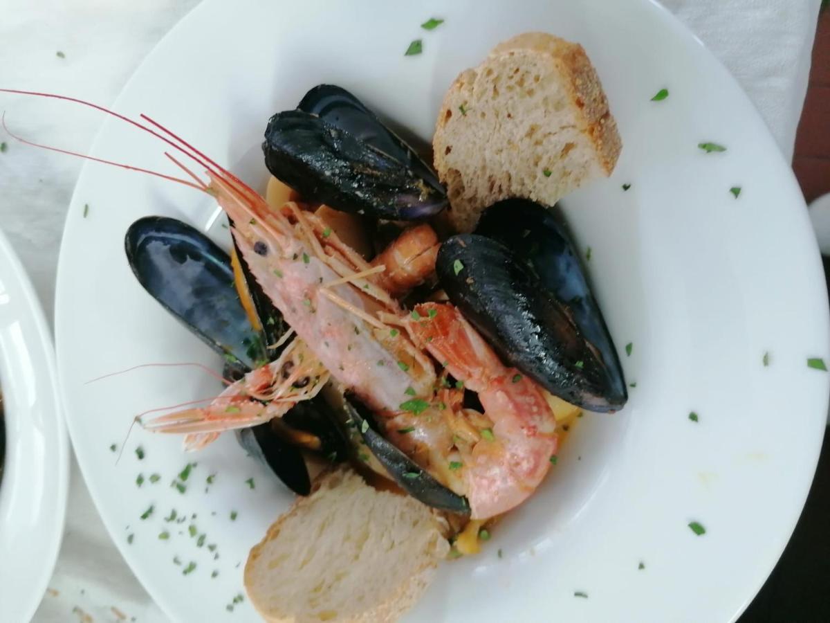 Hotel Verdesolemare マリーナ・ディ・ピエトラサンタ エクステリア 写真